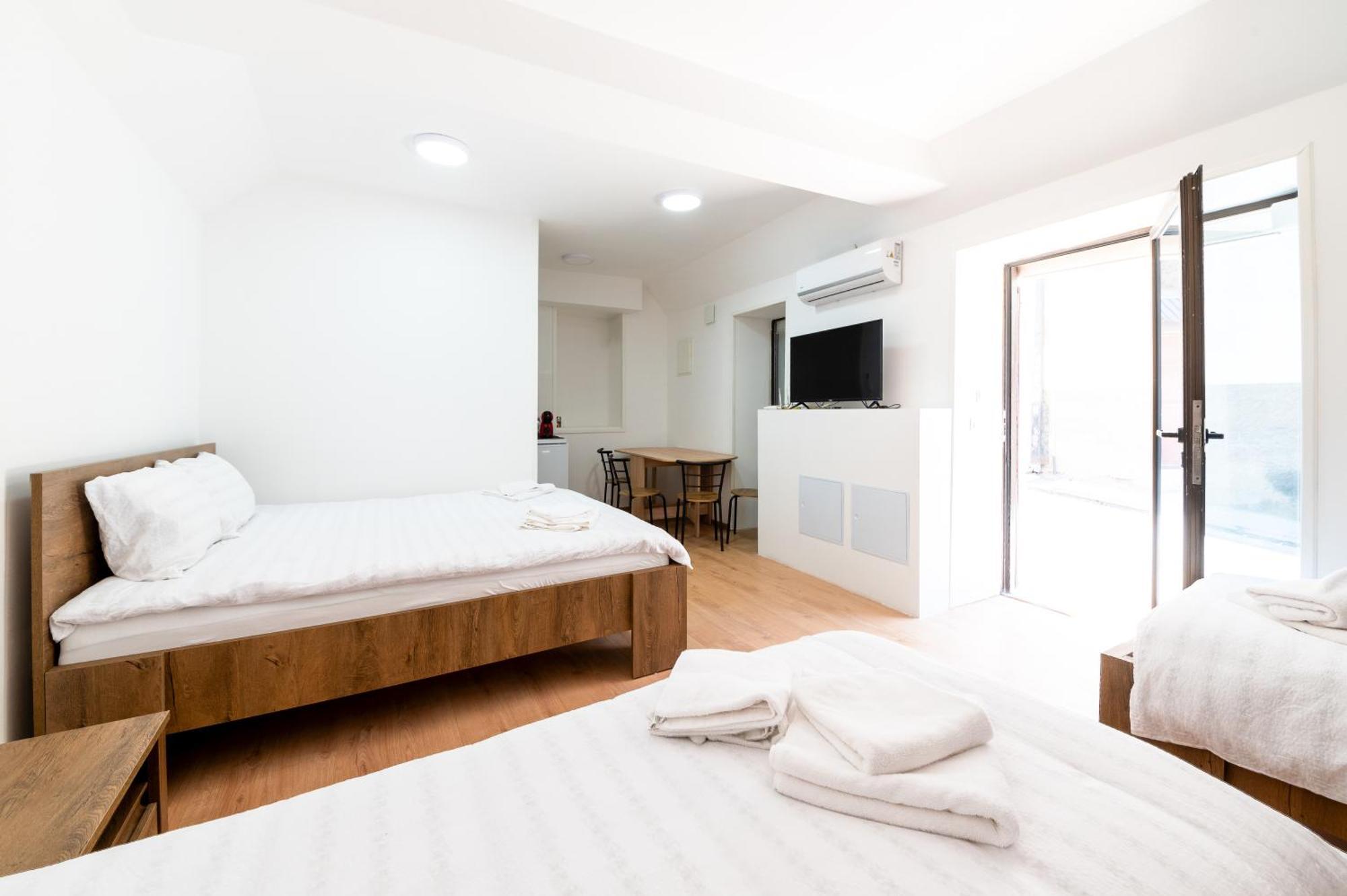 Colours Apartment *
